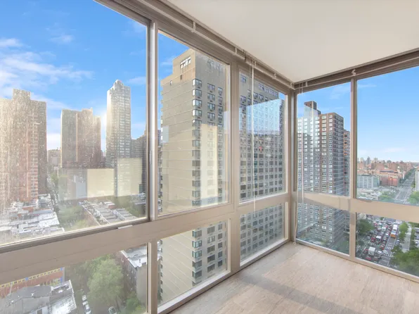 408 East 92nd Street image 4 of 15