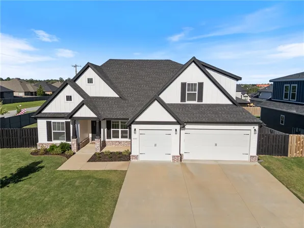 6401 S 60th St, Rogers, AR 72758