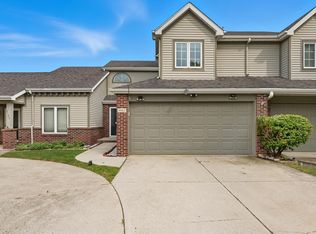 9465 Van Buren Ct, Crown Point, IN 46307