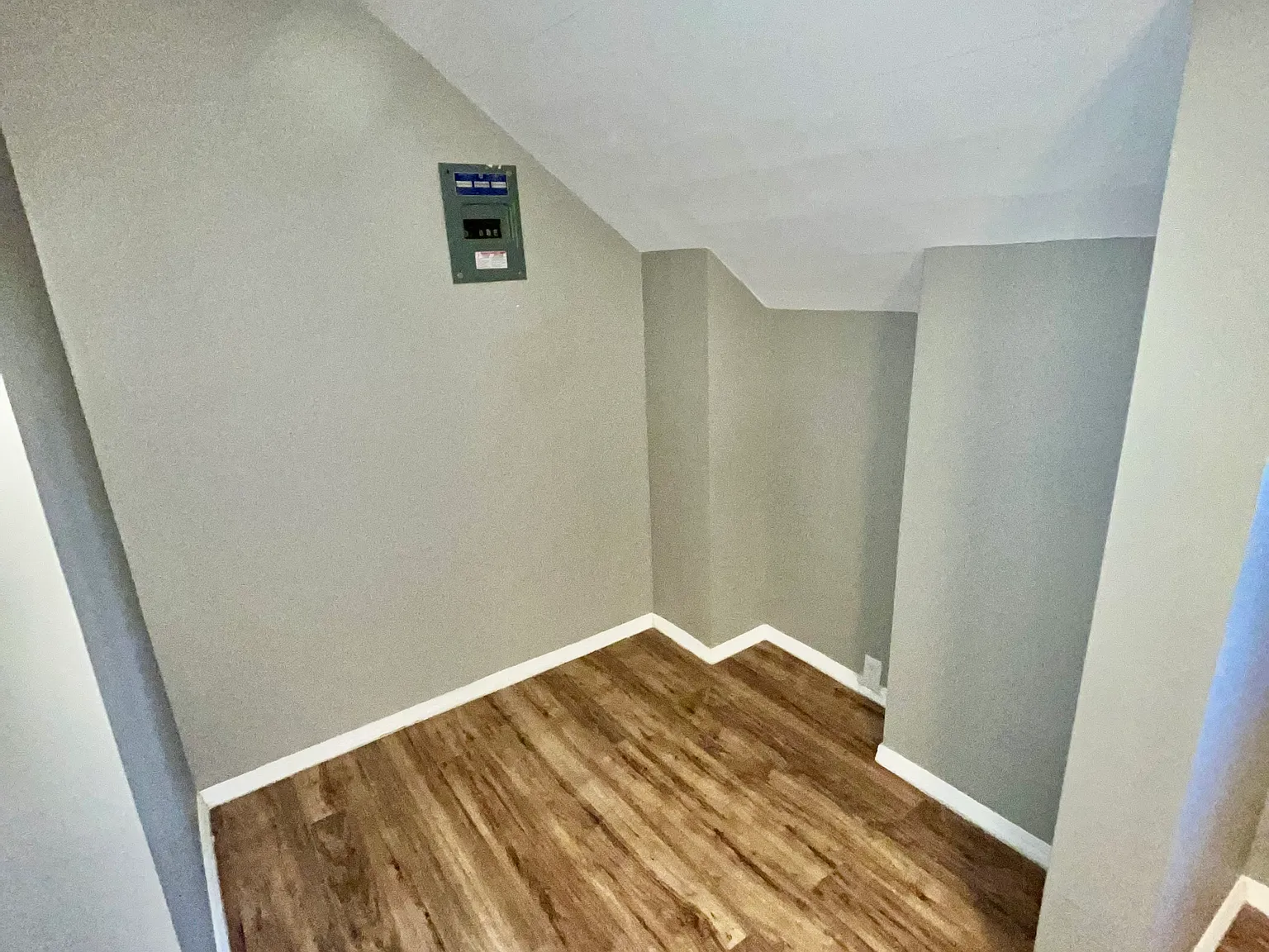 26455 Delano Dr — Photo 2