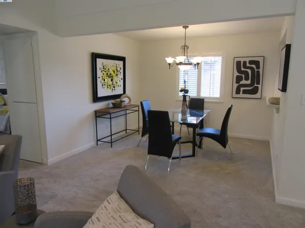 2055 Sierra Rd APT 42, Concord, CA 94518