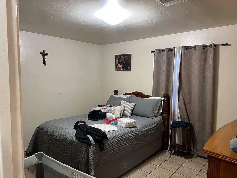 113 W Corona Rd #2 — Photo 16