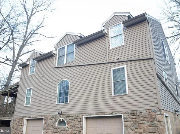 198 Valley Ln, Hummelstown, PA 17036
