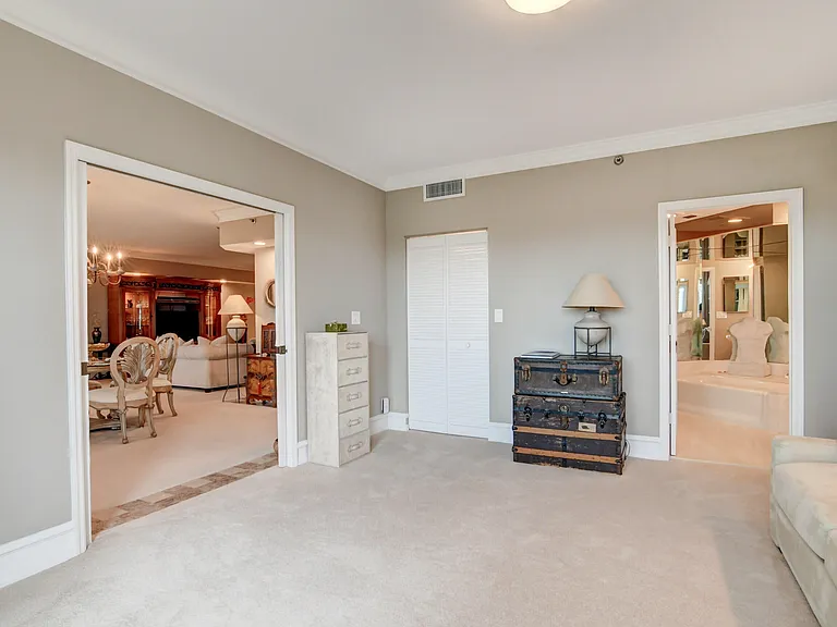 300 SE 5th Ave #6160 — Photo 35