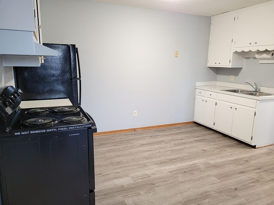 421 1st Ave E Shakopee, MN, 55379 Apartments for Rent Zillow