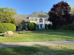 1 McKinley Rd, Franklin, MA 02038
