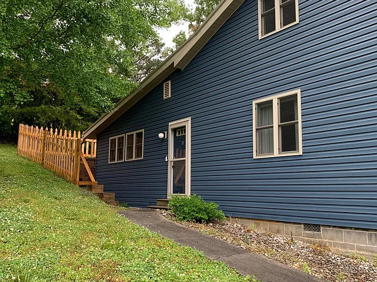 769 Gilmore Rd — Photo 4