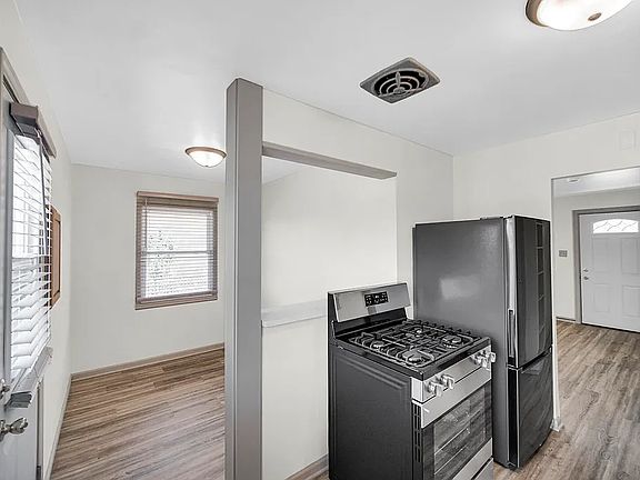 5th image of 6740 Olcott Ave