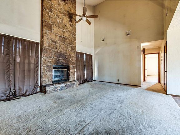 4th image of 2640 Lynn Ln