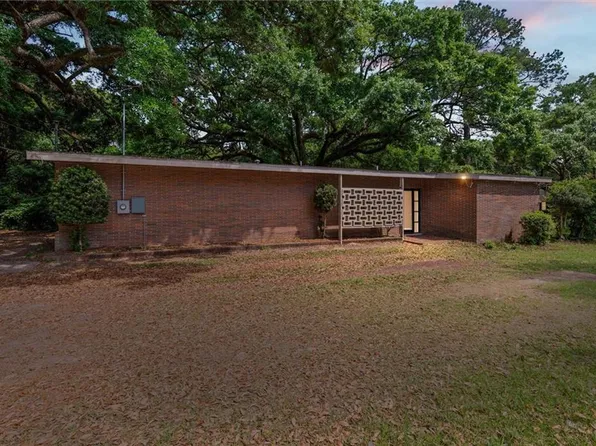 2255 Pratt Dr, Mobile, AL 36605