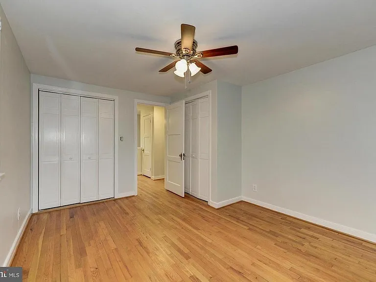 937 Patrick Henry Dr — Photo 19