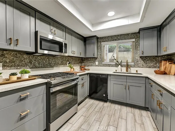 2101 E 21st St Unit 114, Signal Hill, CA 90755