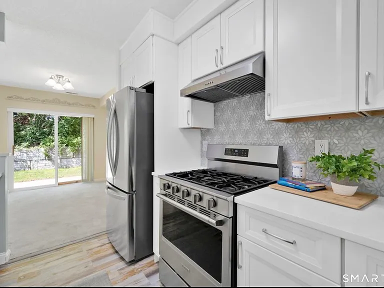 16 Maple St #20 — Photo 25