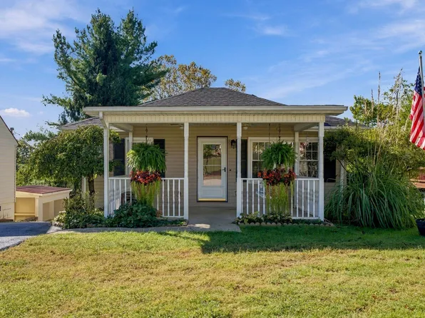 21 Horseshoe Dr, Paris, KY 40361