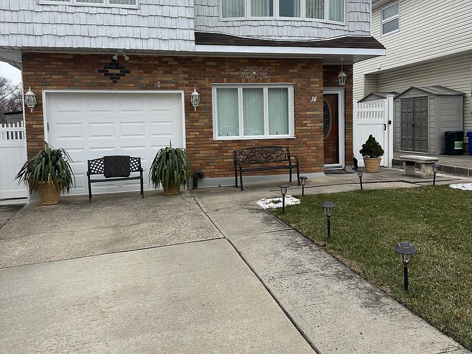 1st image of 14 Ionia Ave Floor 1