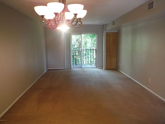 5th image of 416 Ocean Ave APT 6