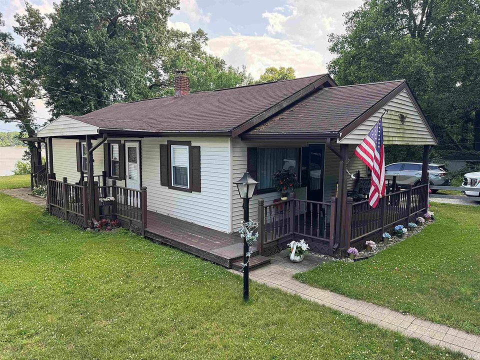 1st image of 26096 Lakewood Dr