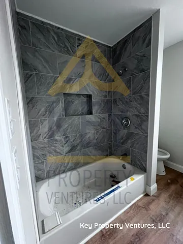 1016 Lake Ave #2 — Photo 6