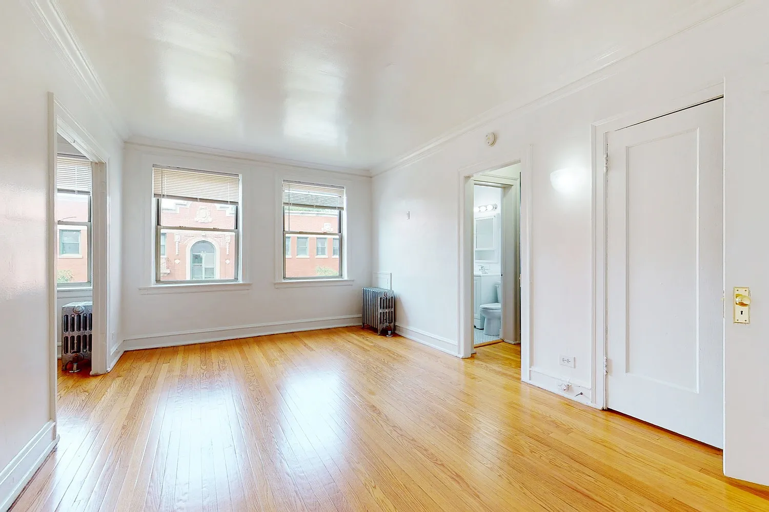 5501 S. Cornell — Photo 3