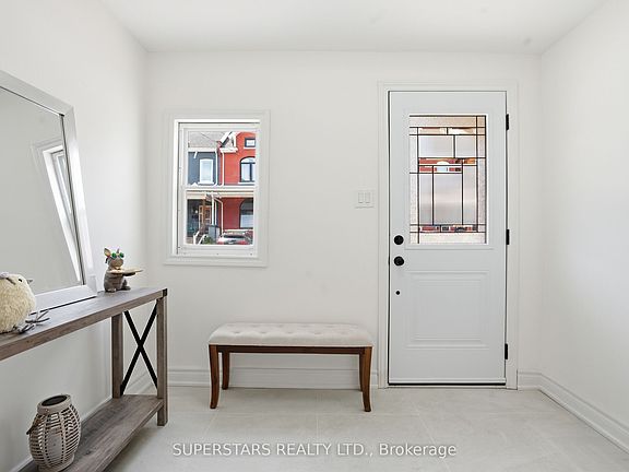 2nd image of 68 Magill St
