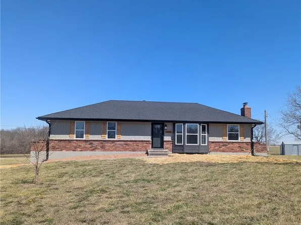 20606 E 220th St, Harrisonville, MO 64701