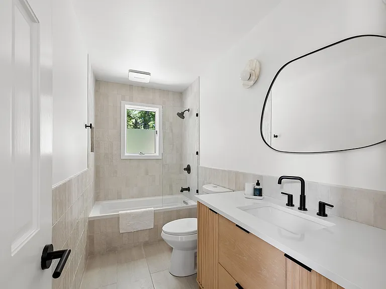 56 Underwood Dr — Photo 21