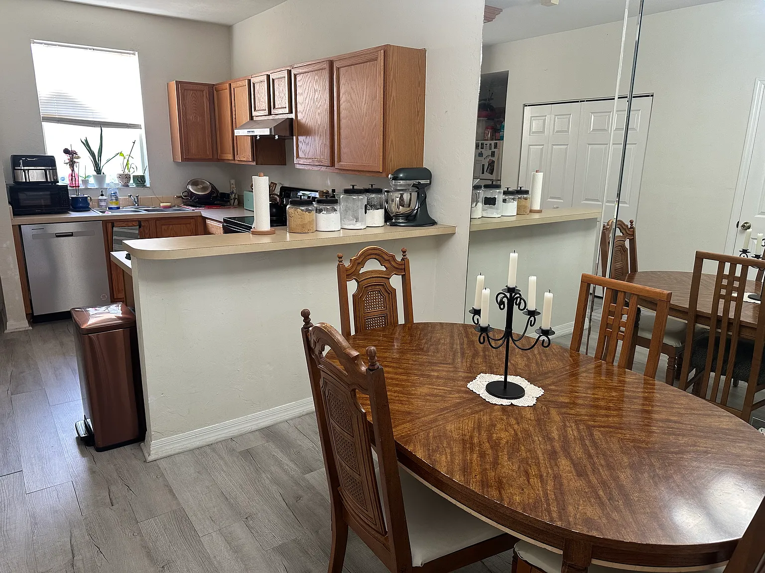 2 bed, 2.5 bath, 1176 sqft, $1,300 — Photo 3