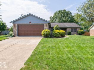 890 Leatherwood Dr, Greenwood, IN 46143