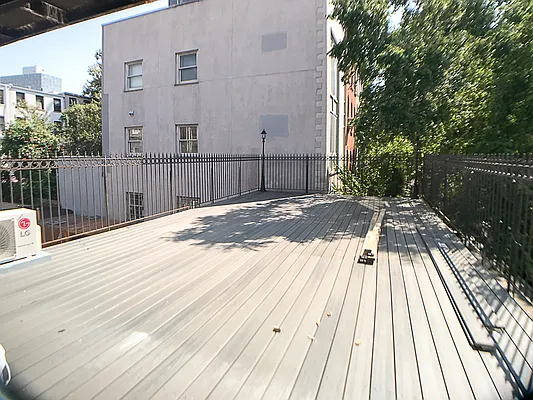 Rented by Francine Realty | media 14