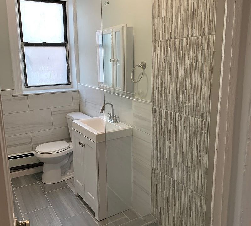 1st image of 701 Kings Hwy #4