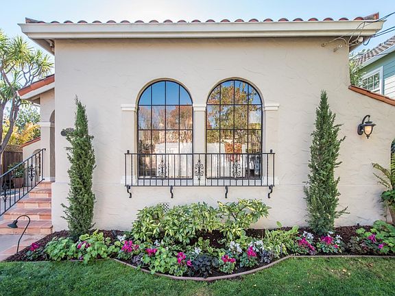 3rd image of 235 Portola Dr