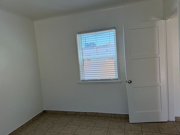 3rd image of 7609B California Ave #B