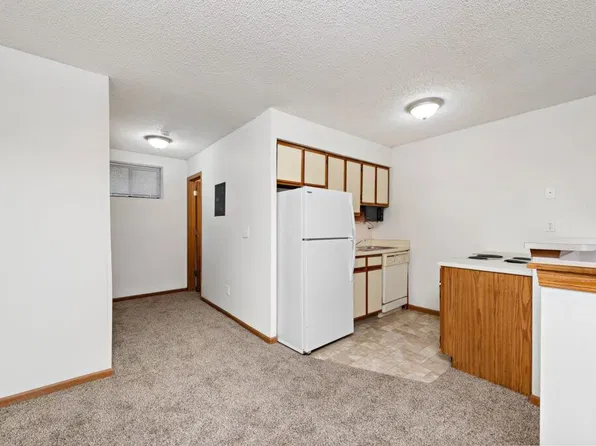 BRIARCLIFF STUDIOS, 209 NE 40th Ter APT 137, Kansas City, MO 64116