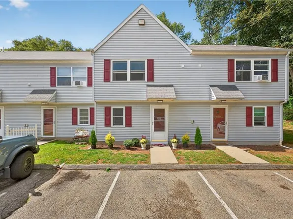 22 Apache Dr #E, Westerly, RI 02891