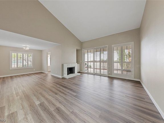 2nd image of 4539 Madreperla St