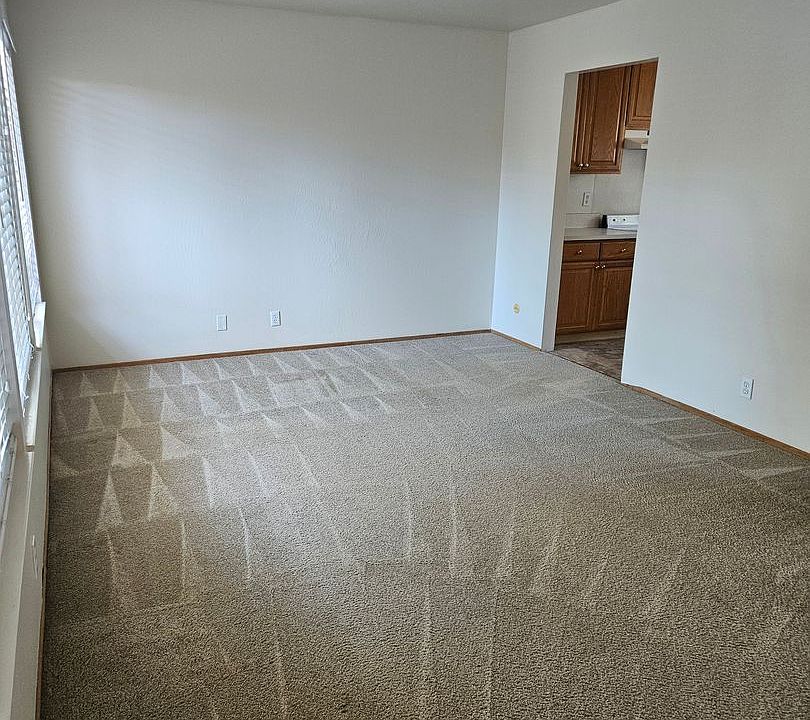 1st image of 1583 Oxford St #2