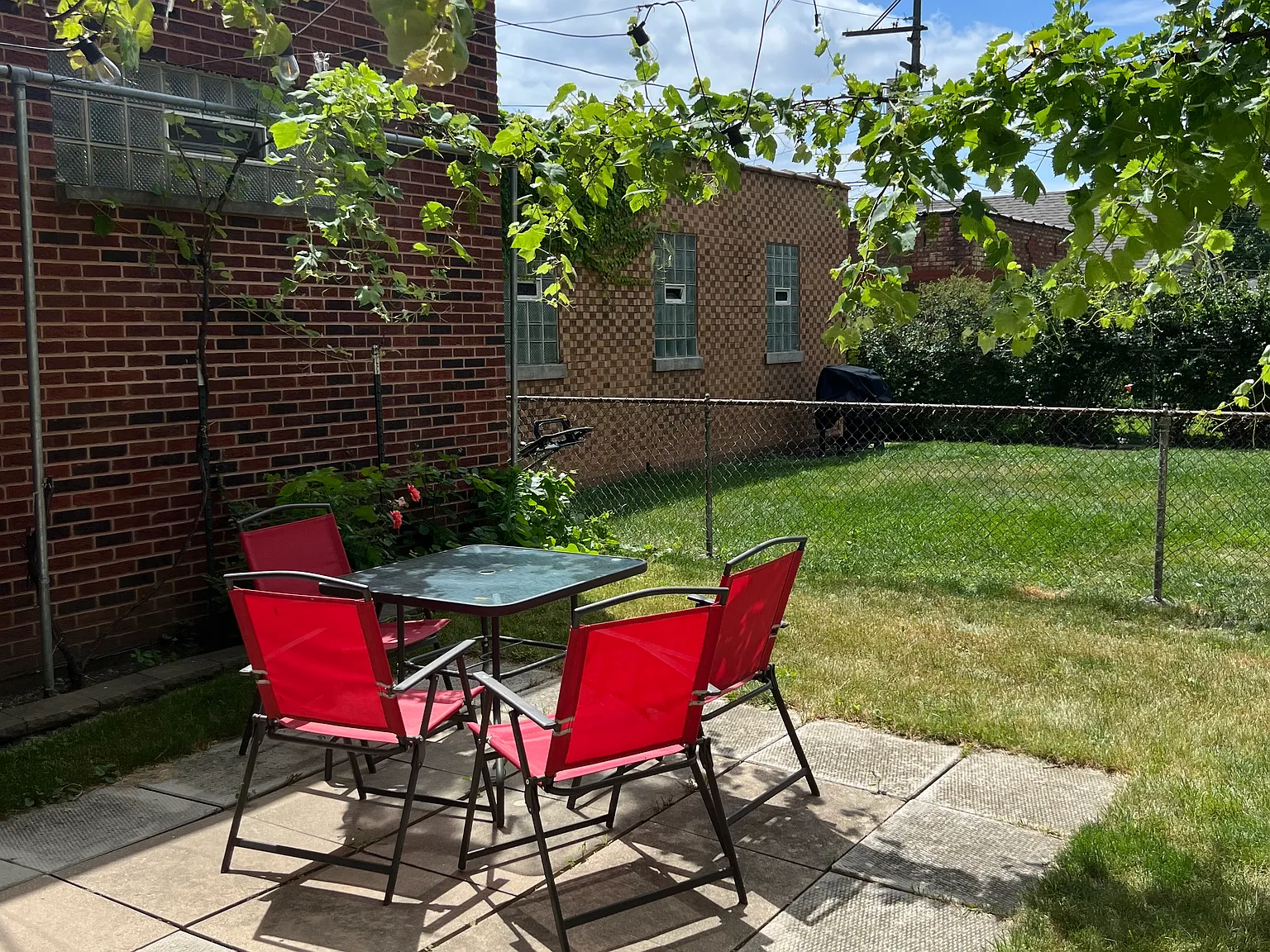 1 bed, $1,000 — Photo 3