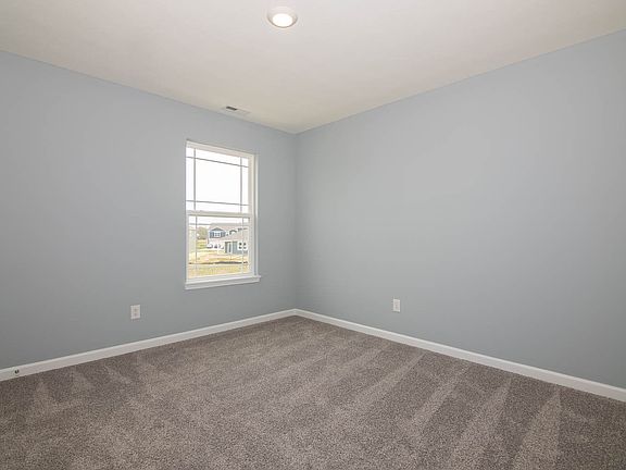 4th image of 5121 Woodhurst Ln
