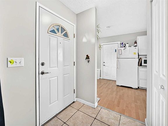 5th image of 116 NW Midland Cres SE
