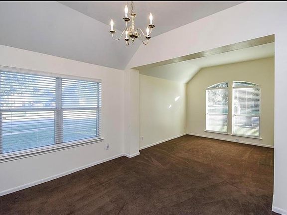 5th image of 20802 Oak Rain Ct