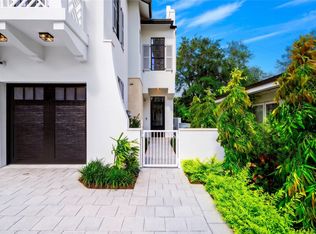 2710 Le Jeune Rd, Coral Gables, FL 33134