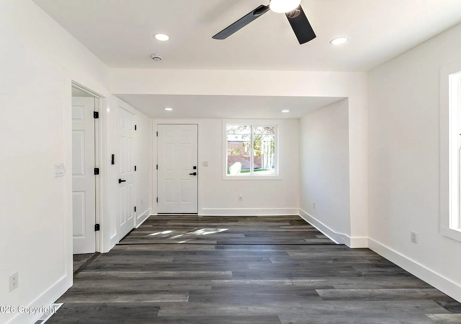 3 Bedroom 2.5 Bathroom Downtown Home For Rent — Photo 4