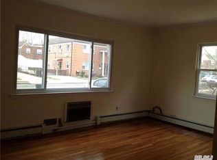 7506 197th St, Fresh Meadows, NY 11366
