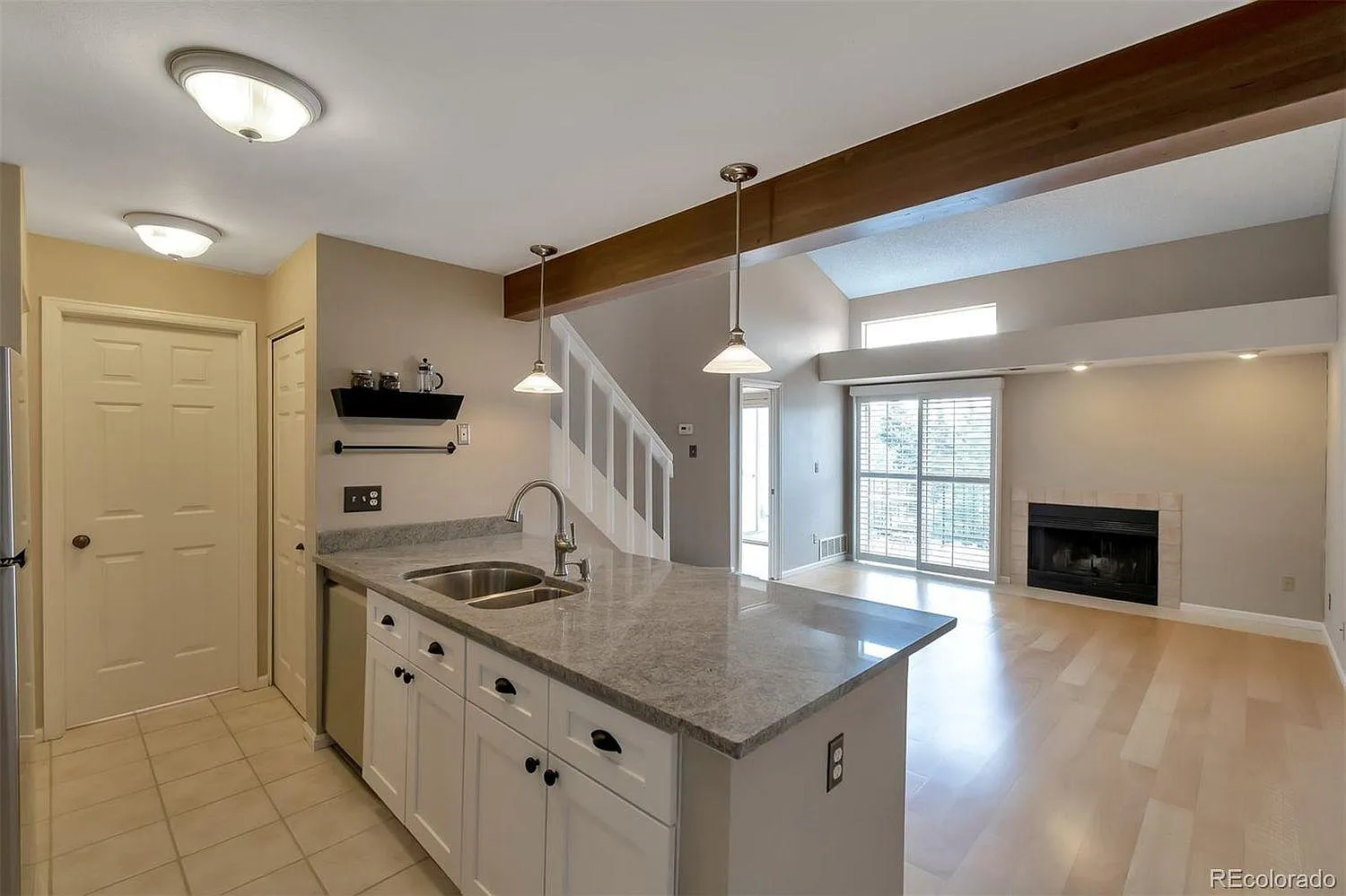 2575 S Syracuse Way — Photo 1