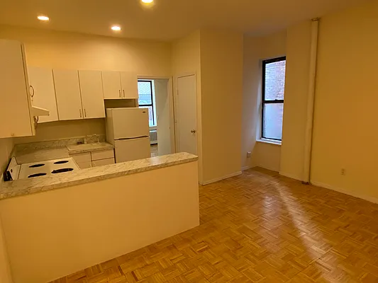 Rented by Akam Sales and Brokerage | media 13