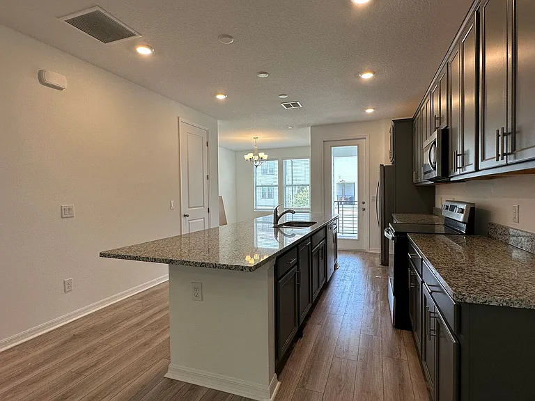 8454 Sperry St — Photo 27