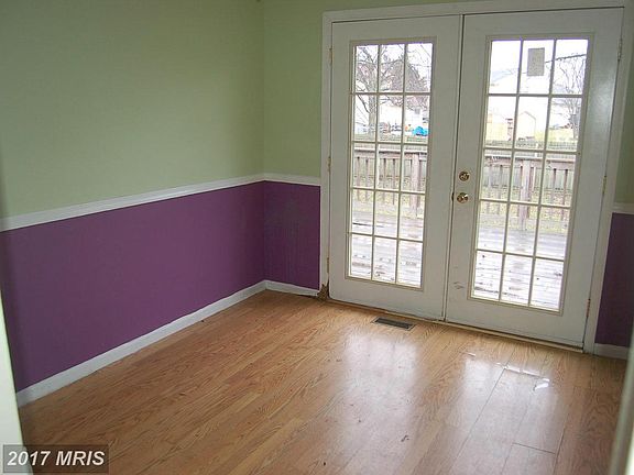 4th image of 825 Galway Ln