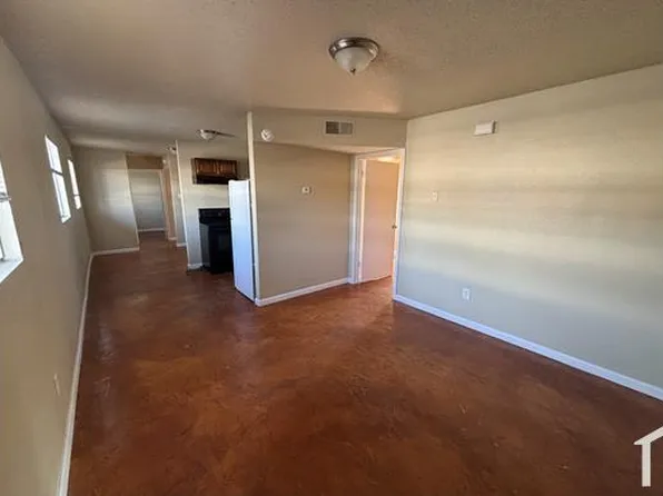 915 S 15th St, Copperas Cove, TX 76522