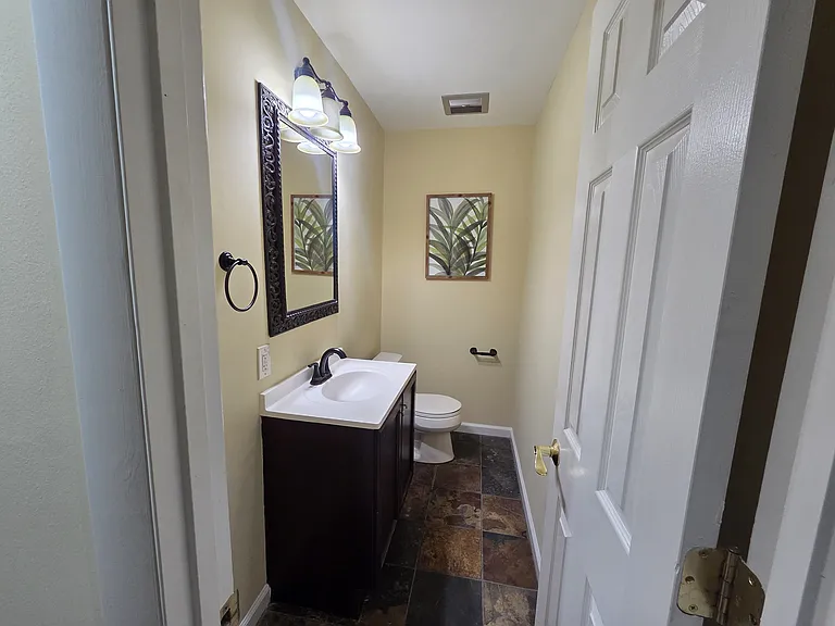 4224 Melville Ln — Photo 10