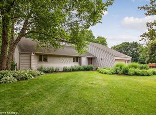 508 Valley West Ct, West Des Moines, IA 50265